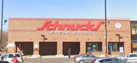 Schnucks on lindell st louis - Schnucks. Teammates of Schnuck Markets, Inc. have been serving customers a unique combination of quality food, variety and value for more than seven decades. Founded in north St. Louis in 1939, the family-owned grocery company has grown to include nearly 100 stores in five states: Missouri, Illinois, Indiana, Wisconsin and Iowa.